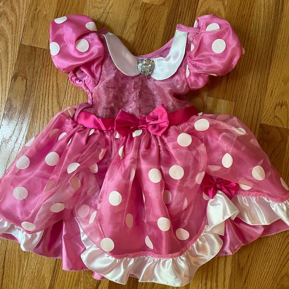Minnie Mouse Halloween costume